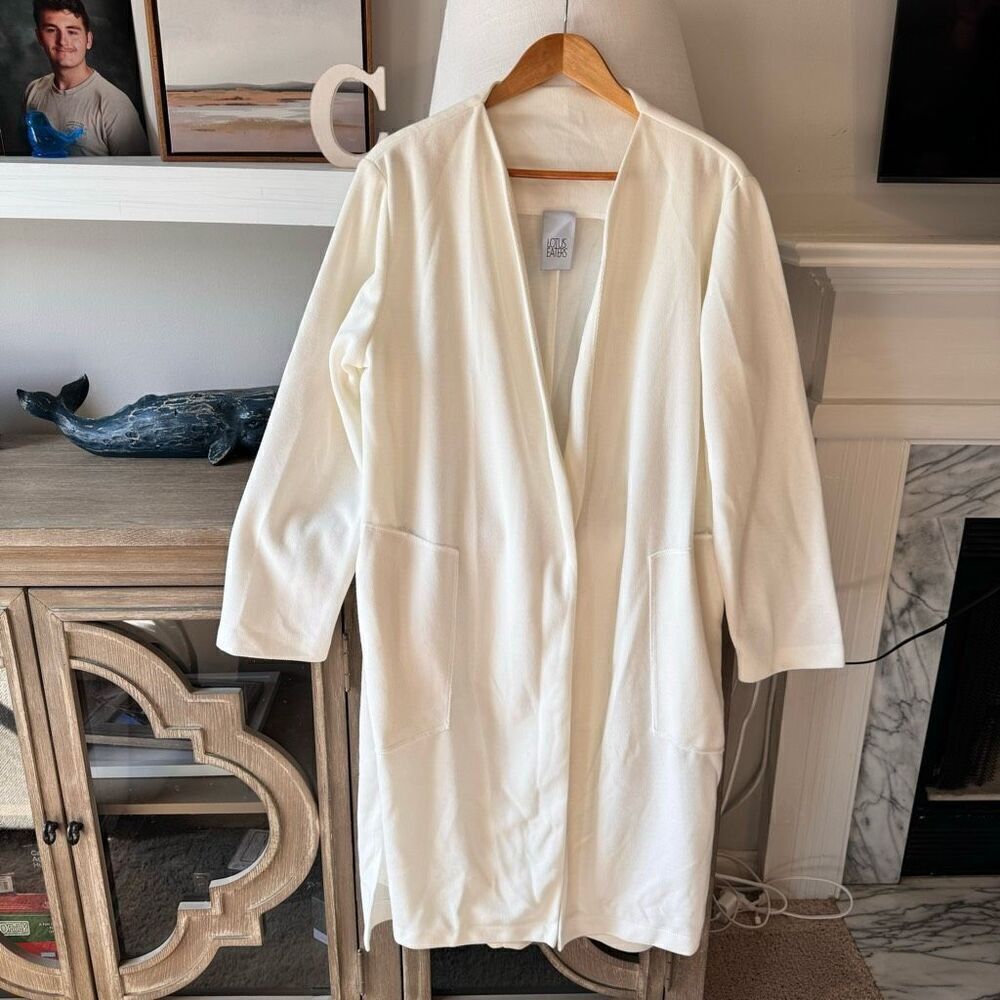 Lotus‎ Eaters Cream Long Cardigan with Front Pockets Size Large